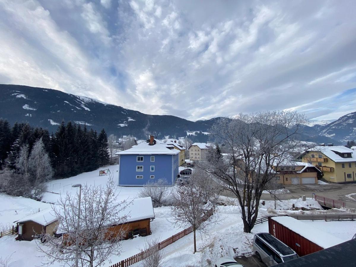 Lungau Living Appartements - Penthouse Sankt Michael im Lungau Luaran gambar