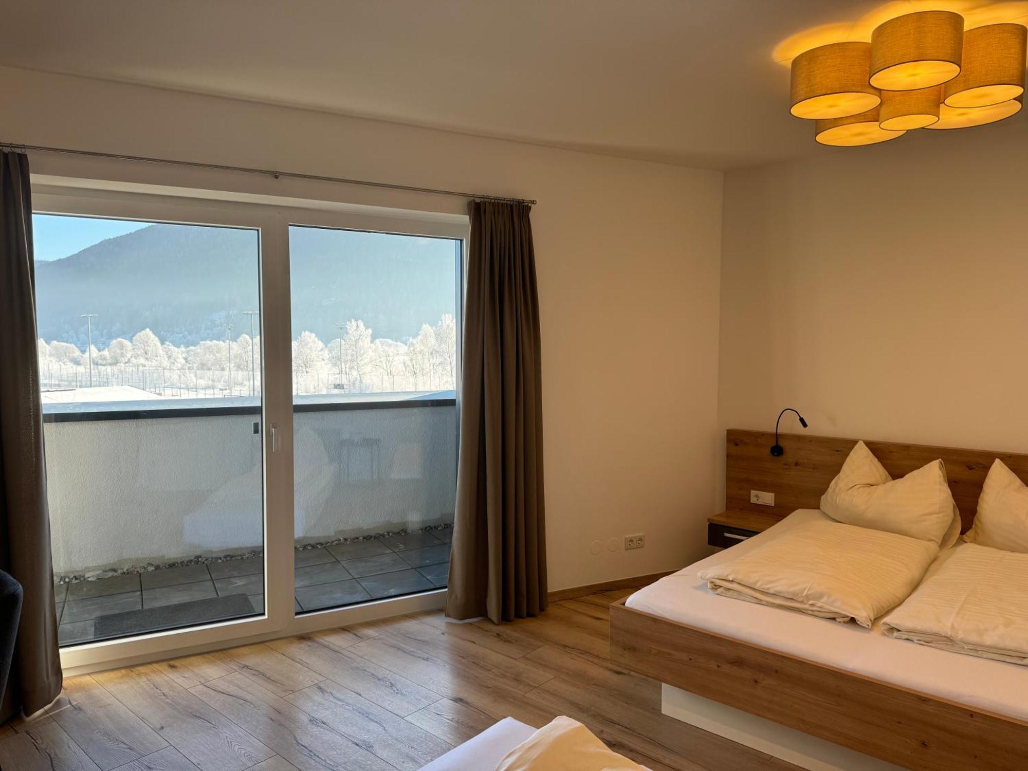 Lungau Living Appartements - Penthouse Sankt Michael im Lungau Luaran gambar
