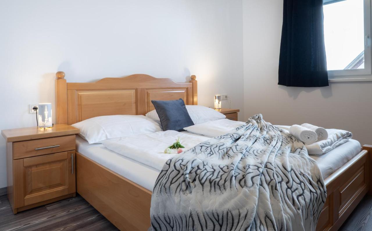 Lungau Living Appartements - Penthouse Sankt Michael im Lungau Luaran gambar